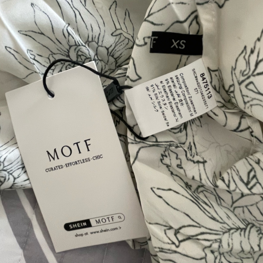 **NWT** Silk Blend Blouse - Picture 9 of 10
